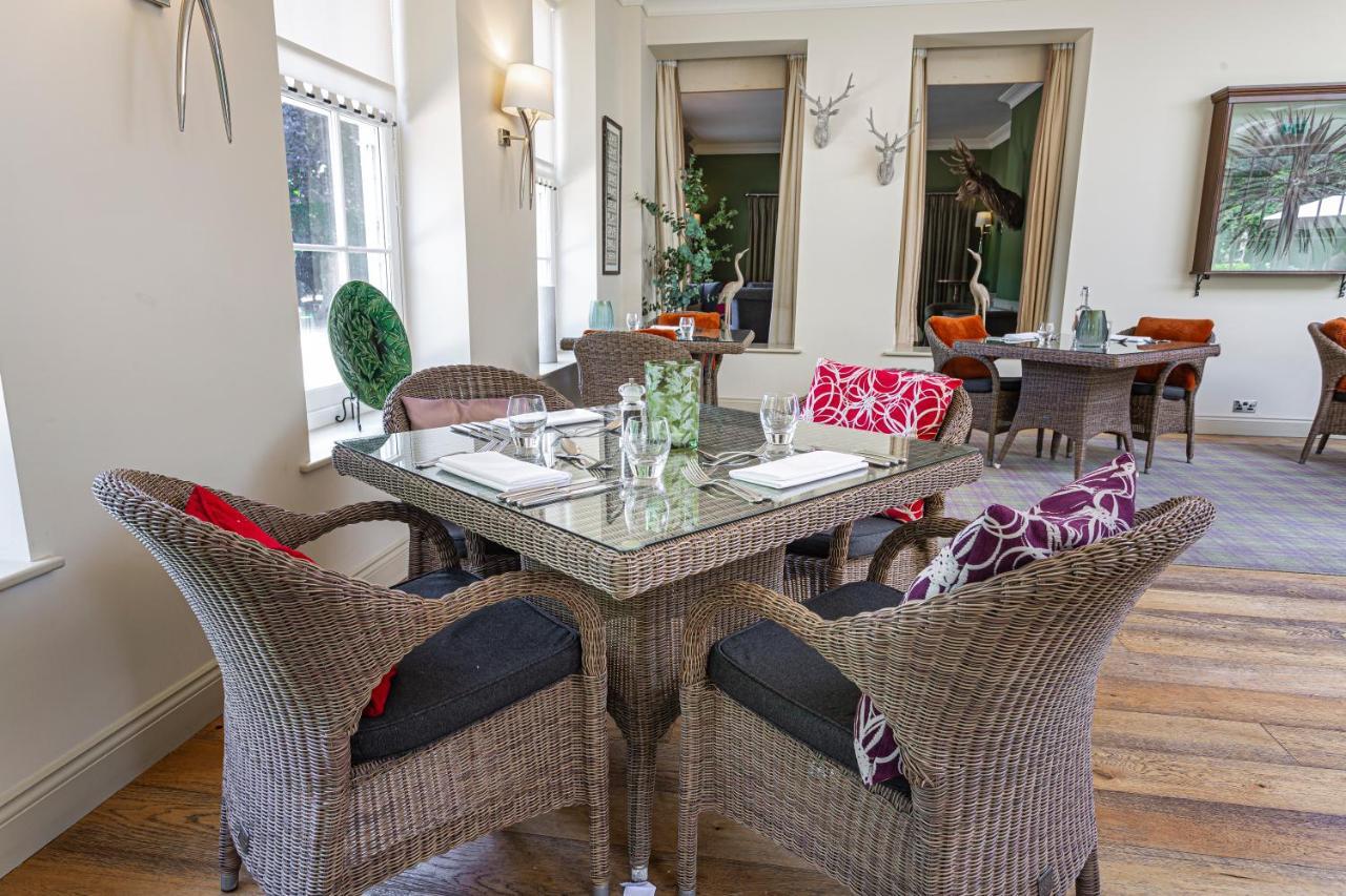The Pheasant Hotel, Holt, Norfolk Kelling Bagian luar foto